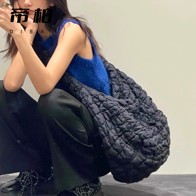 ڲ۰غ¿ŮƶٴݴӰͨб29.4Ԫ
