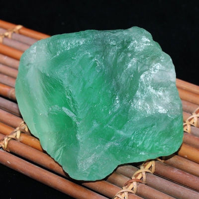 天然萤石大块水晶原石摆件扩香石头苹果绿标本鱼缸造景绿萤石