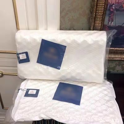 泰国乳胶枕成人乳胶记忆枕按摩枕天然护颈枕