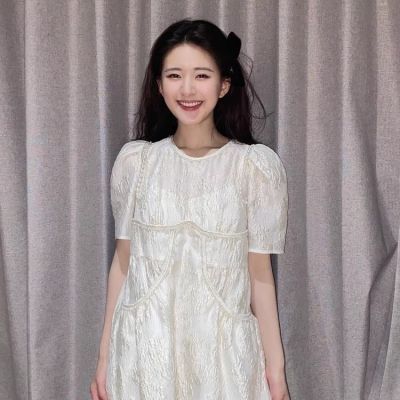 赵露思明星同款白色连衣裙女夏季新款法式初恋甜美提花气质短裙子