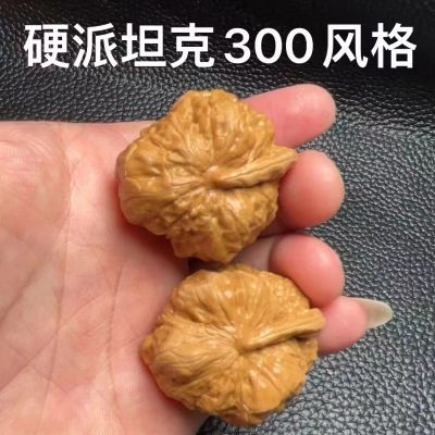 金蟾蛤蟆头硬派坦克300型文玩麻核桃一帆风顺尺寸40上下左右