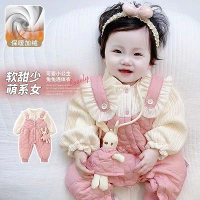 女婴儿衣服秋冬加绒连体衣超萌爬服薄棉新生儿背带套装加厚外出服