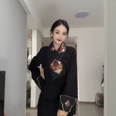 新款藏服2024西藏服装女款民族女士藏族藏装爆款藏袍藏式博拉