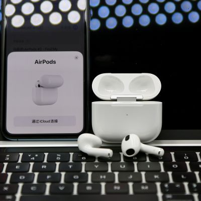 二手 苹果官方正品AirPods 3代 原装国行 苹果设备无缝切换