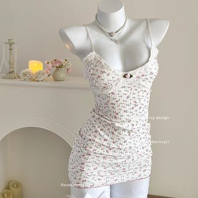 甜心甜美碎花带胸垫辣妹包臀裙紧身裙性感蕾丝v领紧身包臀连衣裙