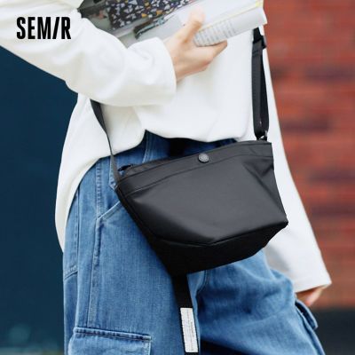 ���ڲ�����ɭ��б���Ůͨ�ڵ�����¿�С���˶��������������������н��Ӱ� 35Ԫ