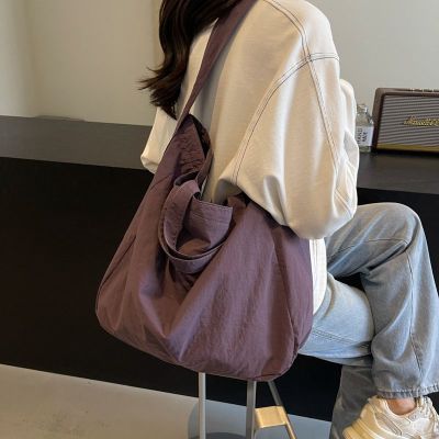 轻便托特包大容量简约百搭帆布包女懒惰风休闲通勤上课单肩斜挎包