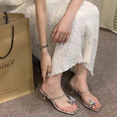 @强推自留~蝴蝶结夹趾细带凉拖鞋女夏外穿方头粗跟水晶蝴蝶凉鞋女