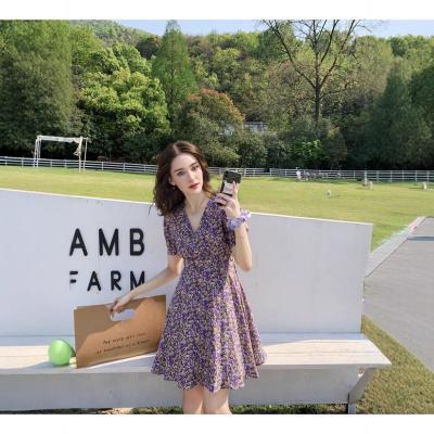 雪纺碎花夏装小个子法式休闲V领显瘦法式收腰新款收腰短袖连衣裙