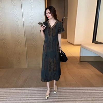 夏季新款2025妈妈宽松连衣裙短袖印花显瘦国风气质减龄时尚裙