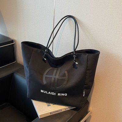 时尚字母明星同款印花托特包休闲大容量出勤单肩包简约单肩手提包