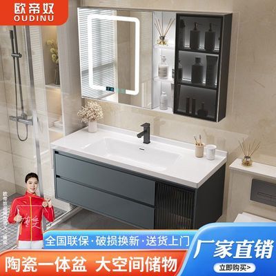 ���ڲ�����ŷ��ū��Լ�մ�һ������ԡ�ҹ�ʵľϴ��ϴ�������������ϴ������ 466Ԫ