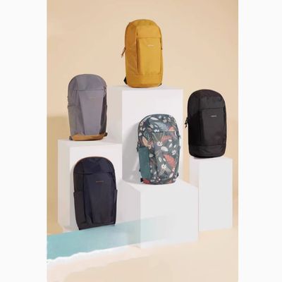 迪卡双肩包背包女书包男徒步旅游背包登山背包通勤上班族轻便ODAB