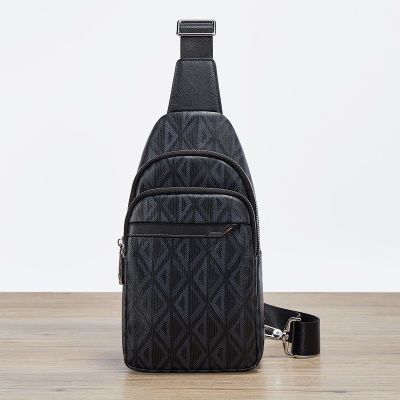 ���ڲ���������ͷ����ͨ��б�����ʿ2025�ذ�������а����ж๦�ܳ������� 160Ԫ