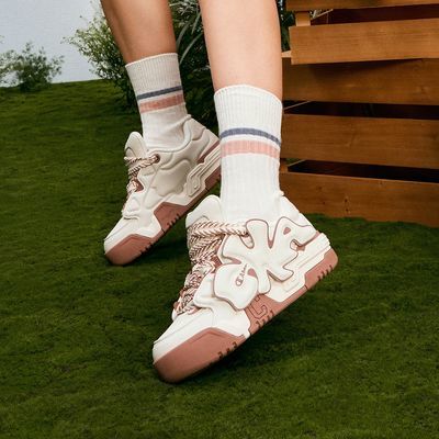 ���ڲ�����Champion�ھ���Ů��ɫ���а�Ь���ЬȤζ�ۿ�������Ь 483Ԫ