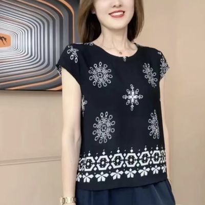 新款精选设计感小众打底时尚气质短袖上衣T恤女百搭休闲减龄小衫