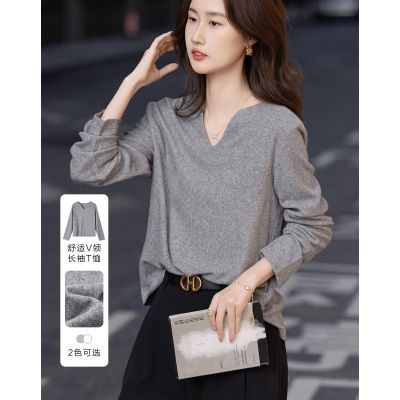 【德玛纳】胖瘦穿0压25春季松弛女人味V字圆领长袖舒适藏肉休闲女t恤