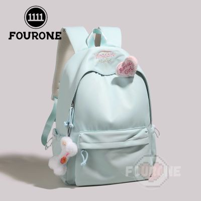 ���ڲ�����FOUR ONE������˫���Ů���и��д�ѧ�������Լ���пɰ����б��� 33.1Ԫ