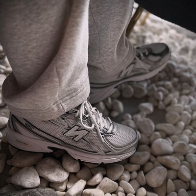 ڲNew Balance/NBٷ740 Y2Kϵĥ͸ܲЬU740WN2395Ԫ
