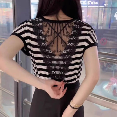 后背镂空冰丝条纹蕾丝t恤女2025夏季新款设计感爆款小众短袖上衣