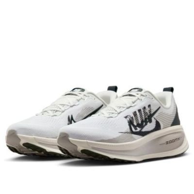 NIKEͿVOMERO 18 ӹ·˶ܲЬ567Ԫ
