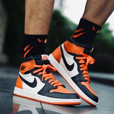 ڲNIKEͿЬAirJordanAJ1ڰ׳ȸ߰Ьѧ DZ5485-008828շ꡿781Ԫ