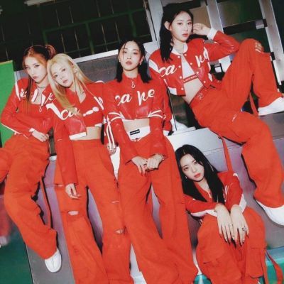 韩舞itzy舞蹈红色演出服kpop女团打歌服年会舞蹈爵士舞皮衣套装