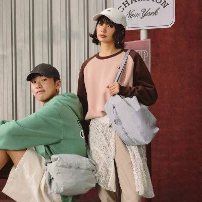 ���ڲ�����Champion�ھ�25����Ůͬ�������ͨ�ڼ�Լ�����б��� 108.8Ԫ