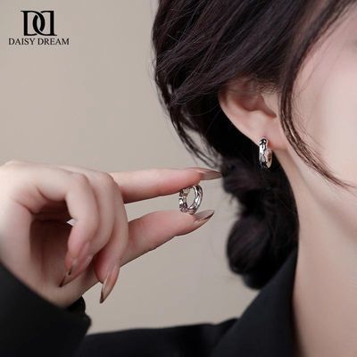 ���ڲ�����[DAISY DREAM]�������Ȧ���Զ���Ů�����䵭��߼��ж��ش��ڶ��� 18.5Ԫ