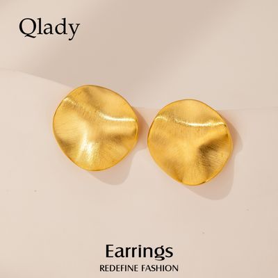 ���ڲ������������������������ɫ����Ů�޺ÿ�����2026�¿��߼��ж�׹ 70.3Ԫ