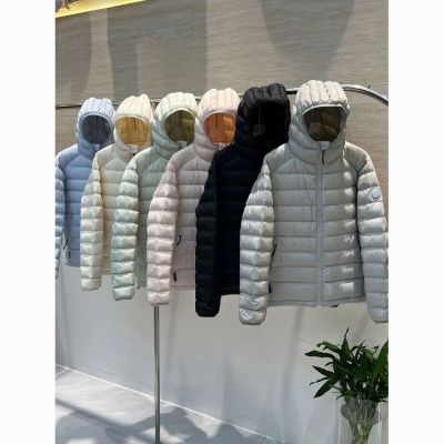 【高品质】90白鸭绒轻薄多巴胺连帽排骨羽绒服男女冬季情侣外套女【8天内发货】