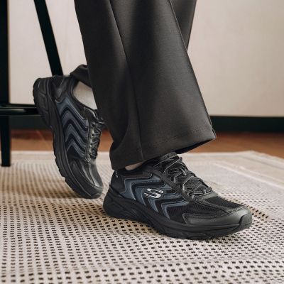 ���ڲ�����˹���泱��ʱ��ŮЬŮʿ�����ϵ�Ь�˶�����Ь��������150716 398Ԫ