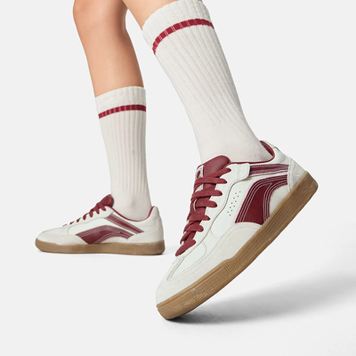 ���ڲ�������������SLIM����ЬŮЬ���׵�ѵЬ�������ź��Ь�˶�ЬAGCW122 211Ԫ