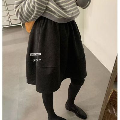 深灰色加厚保暖纯色五分毛呢半身裙秋冬新款高腰显瘦蓬蓬花苞裙子