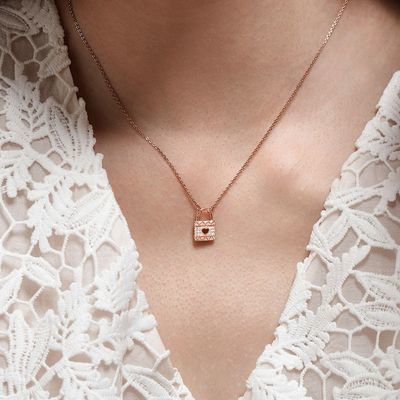 ���ڲ�����APM Monaco�����������������վ�ϲ��Ů�Ѹ߼����� 331.9Ԫ