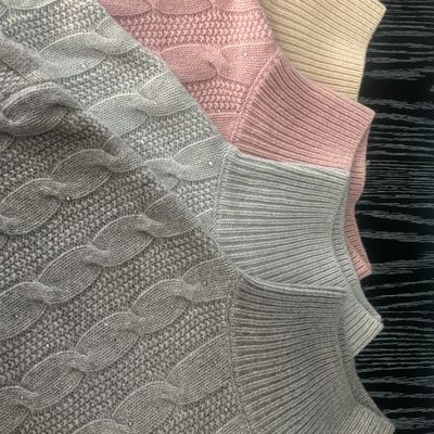 100%羊毛+手工烫钻|中高领毛衣,保暖与精致并存求职季淡人穿搭