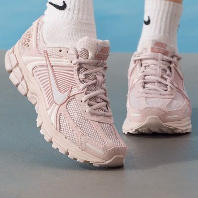 ڲٷƷNIKEͿŮ˶˶ϵЬЬHQ0458-600 607Ԫ