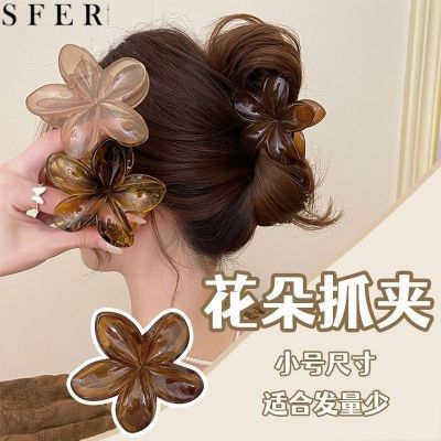 ���ڲ�����ɫ�ƶ����临�ŷ����¿�ʱ�к������̷�����з���Ů���� 7.74Ԫ