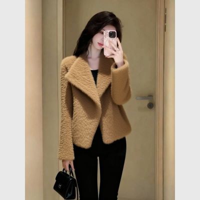 咖色羊羔毛外套女冬气质轻奢高端巨好看时髦洋气名媛小香风厚上衣【15天内发货】