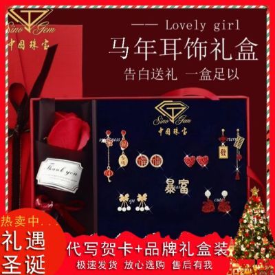 ڲй鱦ϲһܶŮ 135Ԫ