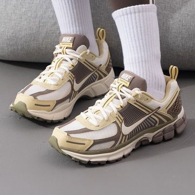 �Ϳ�NIKE����ЬŮ2025���＾VOMERO 5 (GS)����˶�ЬHV6009-111 263Ԫ