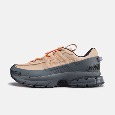 ���ڲ�����NIKE�Ϳ�����NIKE ZOOM VOMERO ROAM�˶�����ЬIQ1127-220 820Ԫ