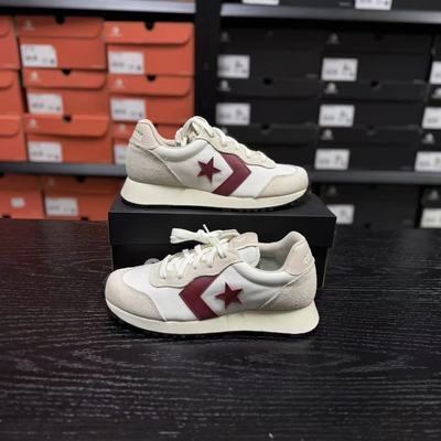 ���ڲ���������Omega Trainer��Ů�����׺�ɫ�Ǽ��Ͱ�����˶��ܲ�ЬA13377C 200Ԫ