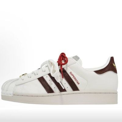 ���ڲ�����adidas/���ϴ�˹ʱ�о���ٴ�Ű�Ь��Ůͬ�� ��ɫKJ6293������ 949Ԫ