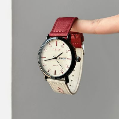 ���ڲ���������ʱ�ֱ�Ů��ѧ��������Ů��2025�¿�Ů�����临�����������ˮ 171Ԫ