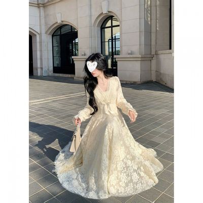 迷迭花园 法式纯欲v领蕾丝连衣裙收腰千金风蓬蓬裙