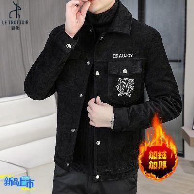 ���ڲ�����LE TROTTOIR��ʿ��������ʱ�м���ŷ�����мп�˧����ů���� 339Ԫ