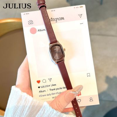 ���ڲ���������ʱ��Ʒ�ֱ�Ůʿ�������ʸ���ֵ�ٴ��ԼС��ʱ��ʯӢ�����ˮ 135Ԫ