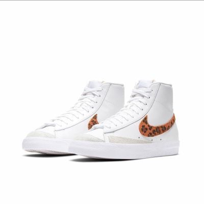 ���ڲ�����Nike�Ϳ�Blazer'77SE
