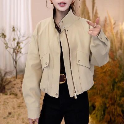 卡其色撞色时尚百搭短款外套女秋季新款宽松休闲工装夹克时髦上衣
